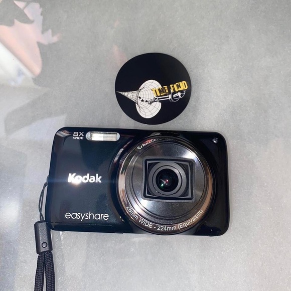 [SOLD] Kodak Easy Share M583 - Picture 4 of 7